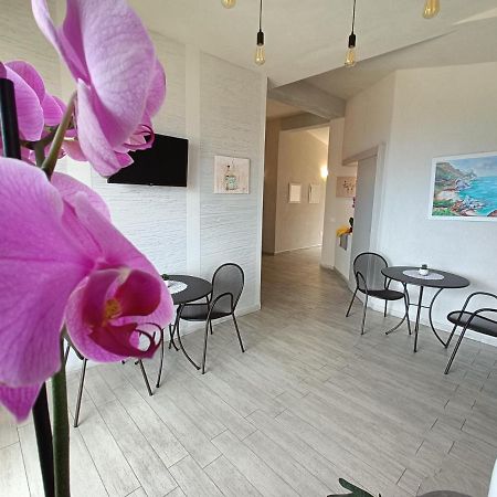 B&B Villa Orchidea ริกาดี ภายนอก รูปภาพ